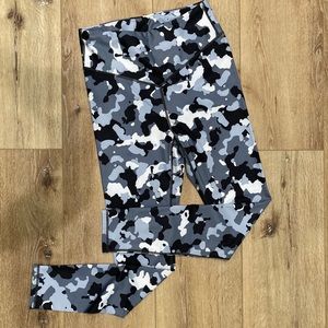 Live Electric leggings